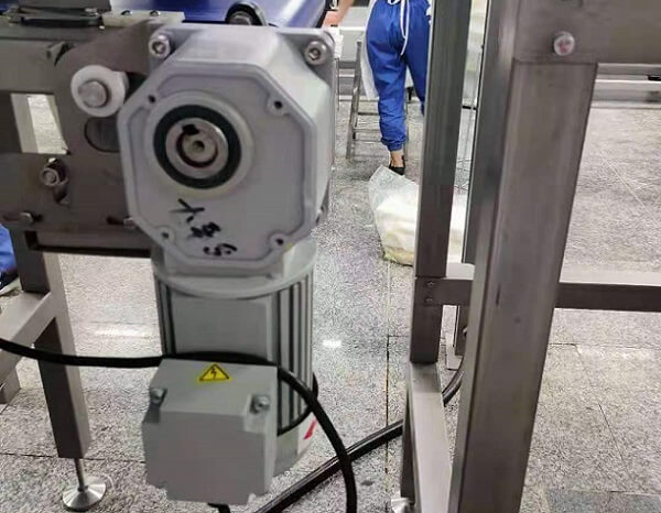 食品輸送線用直交軸減速電機(jī)