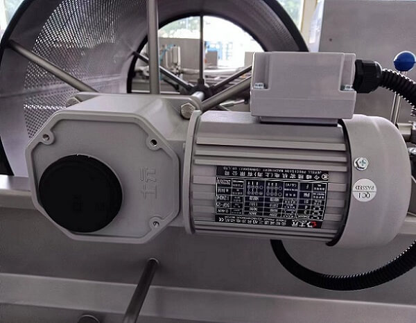 中空直角減速電機在蔬菜分揀線上的使用