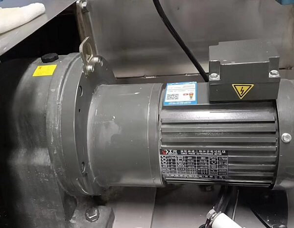 士元電機 750W大數(shù)比減速機在自動化設備上的應用