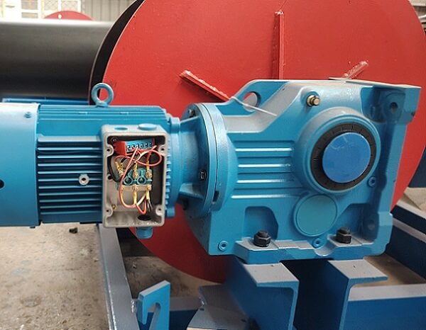 KW87螺旋錐齒輪減速機在卷揚機上的應用-邁傳減速機