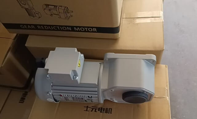 G100A-100W電機可以配多大的SGF直交軸減速機 士元